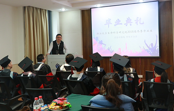 IMG_9049.jpg IMG_9049.jpg